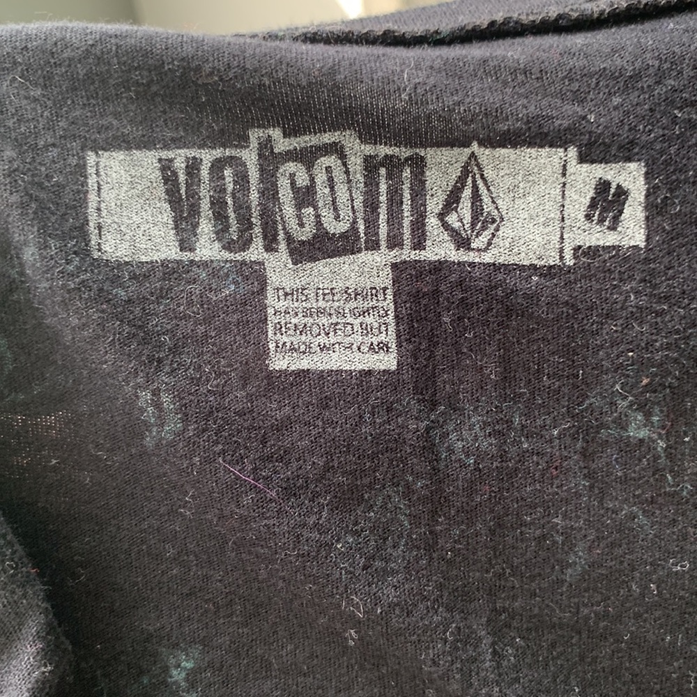 Volcom Tee - Picture 4 of 4